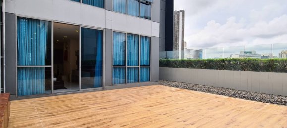 3 bedrooms Condo in Bangkok, Thailand No. 6653 3