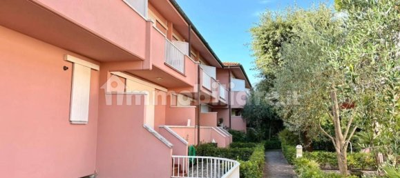 2 bedrooms House in Massa, Italy No. 355246 17