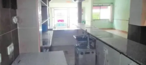 Gewerbliche Immobilie in Badajoz, Spain 60m², Nr. 153905 2