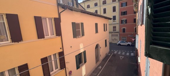 3 bedrooms Apartment in Bologna, Italy No. 376793 7