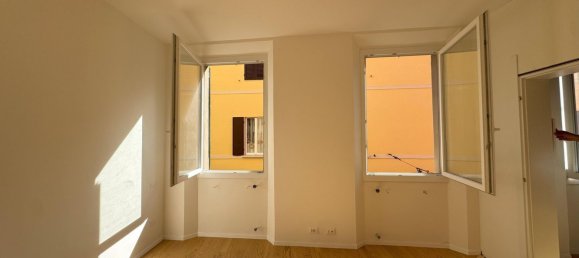 3 bedrooms Apartment in Bologna, Italy No. 376793 8