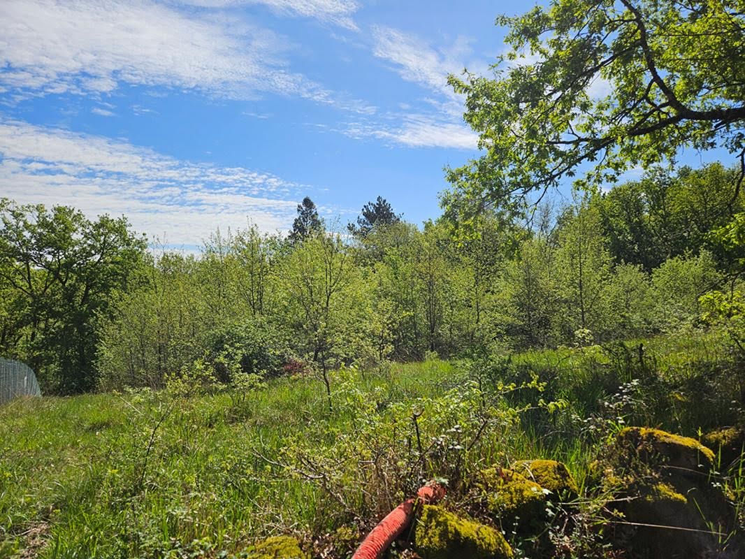 1530m² Land in Noailles, France No. 97242