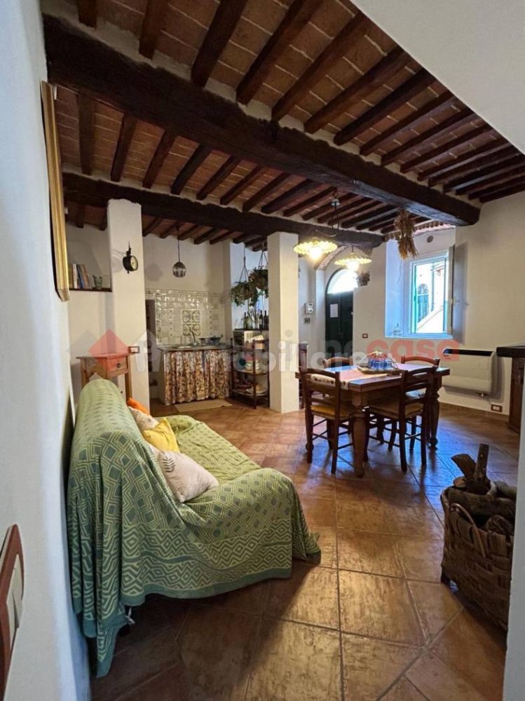 2غرفة شقة في Montescudaio, Italy رقم 79212