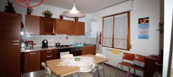3 rooms House in Bucine, Italy No. 224633 11