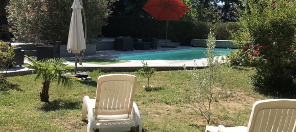 Casa de 4 dormitorios en Genas, France No. 200399 13