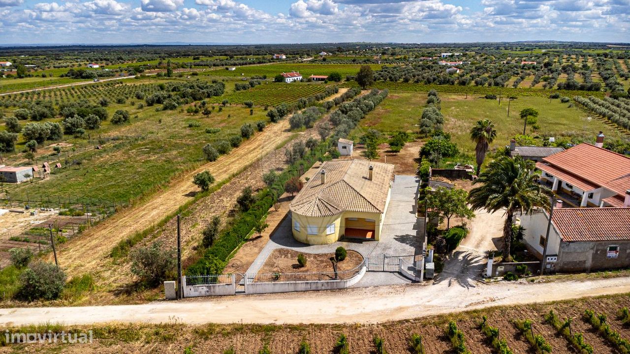 Casa T4 em Reguengos de Monsaraz, Portugal N.º 29759