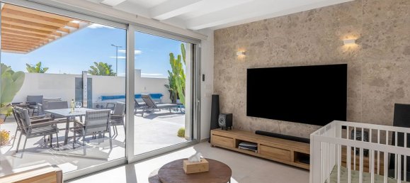 Villa de 3 dormitorios en Los Montesinos, Spain No. 154648 10