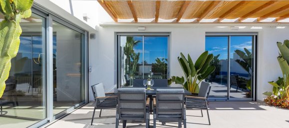 Villa de 3 dormitorios en Los Montesinos, Spain No. 154648 2