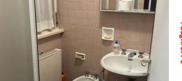 7-salle Appartement à Erba, Italy No. 8397 18