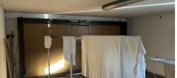 7-salle Appartement à Erba, Italy No. 8397 22