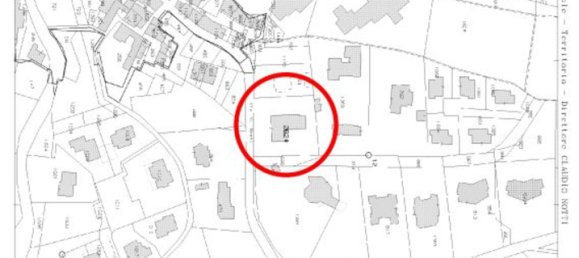 7-salle Appartement à Erba, Italy No. 8397 3