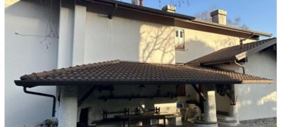 7-salle Appartement à Erba, Italy No. 8397 7