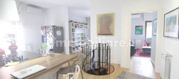 3 bedrooms Apartment in Rome, Italy No. 333651 6