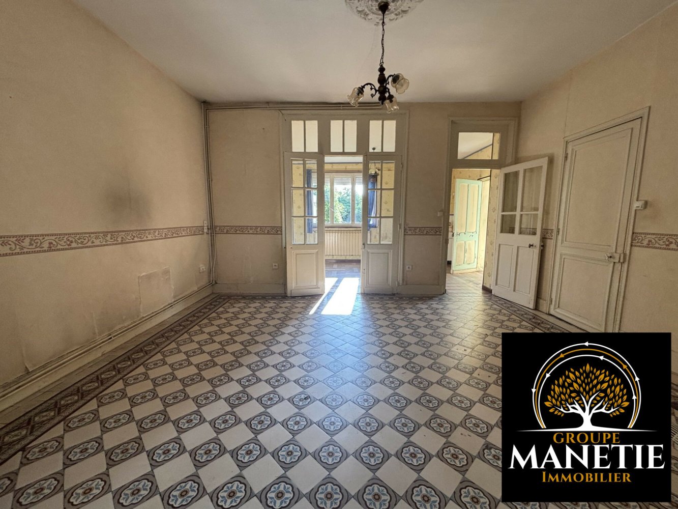 3 bedrooms House in Achicourt, France No. 212160