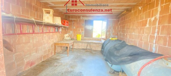 23m² Warehouse in Melissano, Italy No. 326399 9