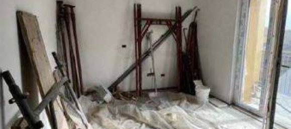 85m² Warehouse in Milan, Italy No. 270209 16