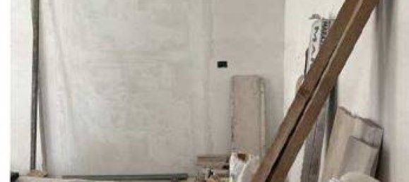 85m² Warehouse in Milan, Italy No. 270209 9