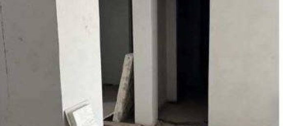 85m² Warehouse in Milan, Italy No. 270209 7