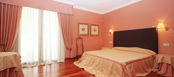 5 bedrooms Villa in Costa De La Calma, Spain No. 16231 4