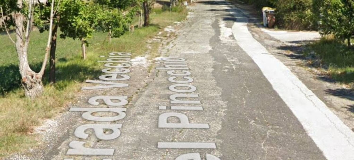  مكتب في Ancona, Italy 150متر مربع رقم 265728