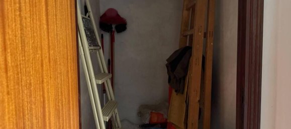 4-salle Appartement à Capodimonte, Italy No. 126940 11