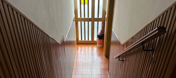 4-salle Appartement à Capodimonte, Italy No. 126940 16