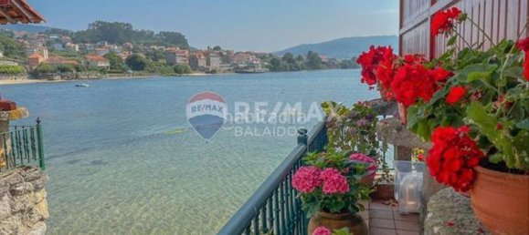 3 bedrooms Townhouse in Poio, Spain No. 190353 2