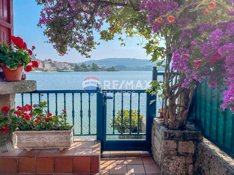 3 bedrooms Townhouse in Poio, Spain No. 190353