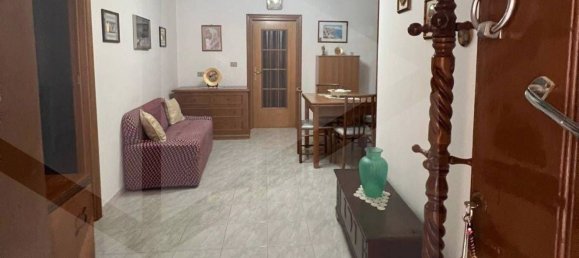 3-salle Appartement à Vico del Gargano, Italy No. 28027 10