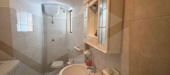 3-salle Appartement à Vico del Gargano, Italy No. 28027 14