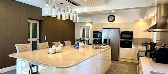 10 Schlafzimmer Schlösser in Loches, France, Nr. 326243 8