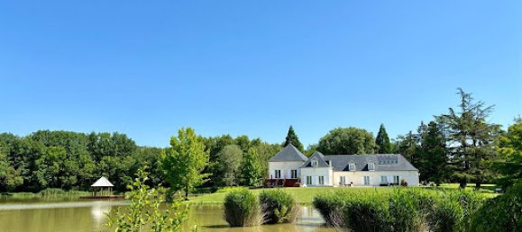 10 Schlafzimmer Schlösser in Loches, France, Nr. 326243 2