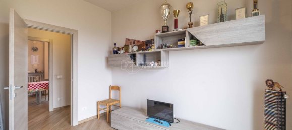 3غرفة شقة في Novara, Italy رقم 284000 4