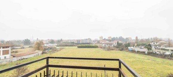 3غرفة شقة في Novara, Italy رقم 284000 23