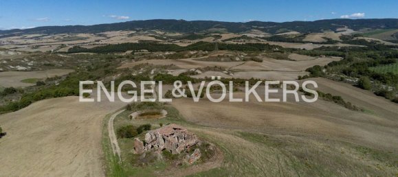 Дом с 13 комнатами в Радикофани, Италия № 68600 5