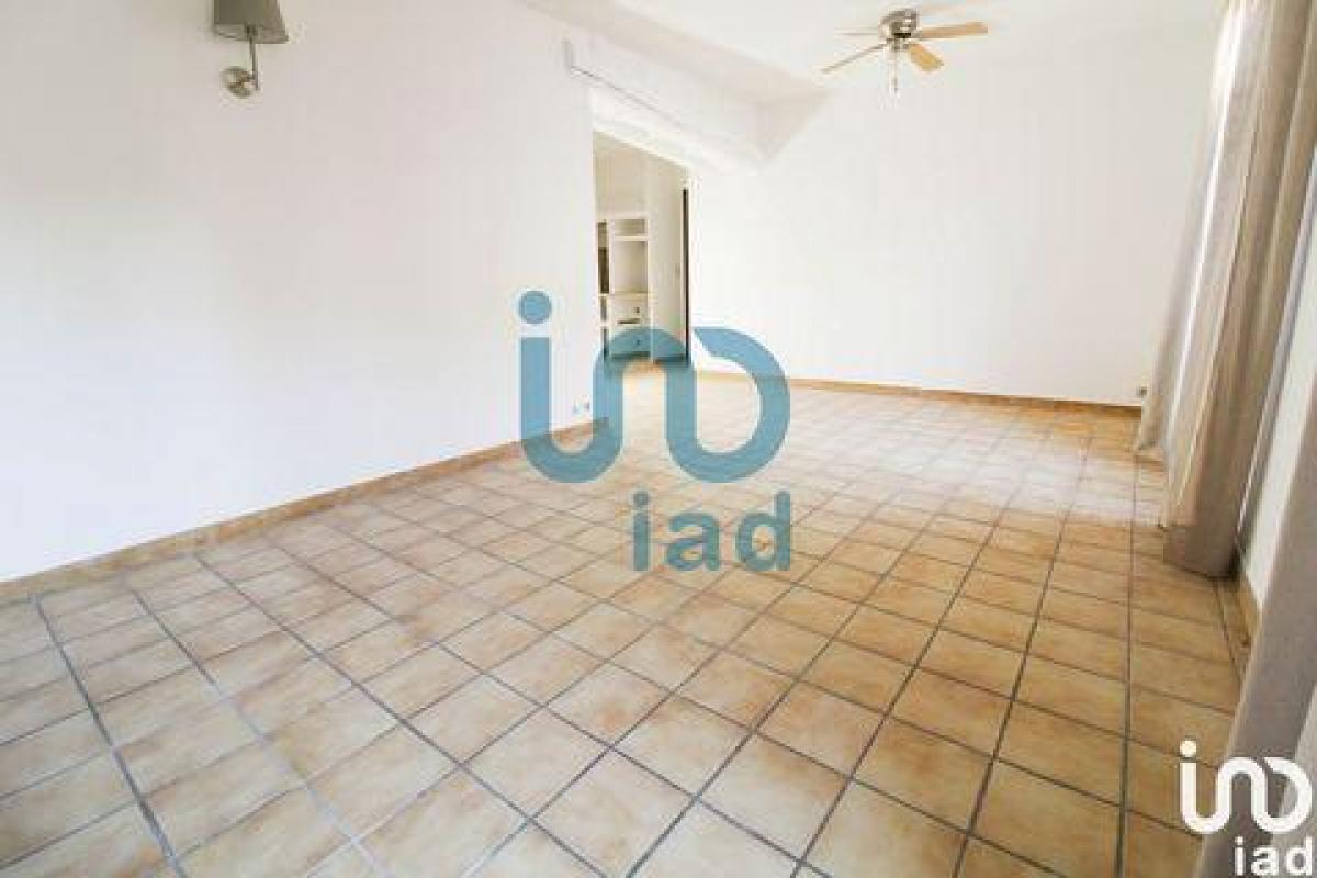 Condominio de 2 dormitorios en Le Beausset, France No. 16429