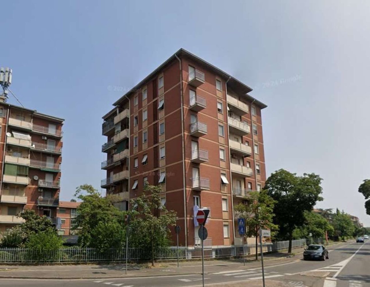 7 rooms Apartment in Piacenza, Italy No. 94638