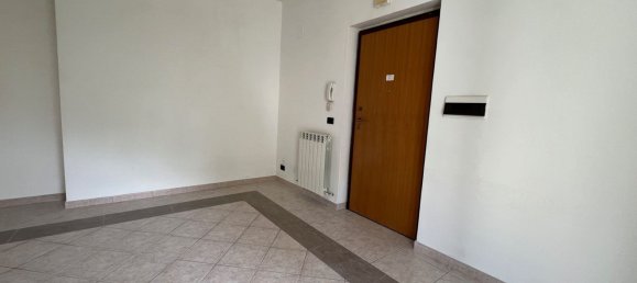 Квартира с 3 комнатами в Монтальто Уффуго, Италия № 183866 4