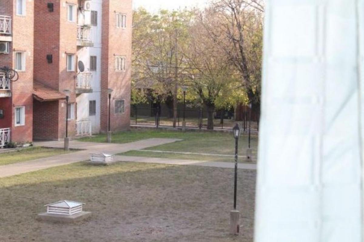 Квартира с 2 спальнями в Эстебан Эчеверрия, Аргентина № 55009