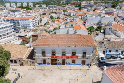 Коммерческая недвижимость с 6 спальнями в Лоле, Португалия № 298586