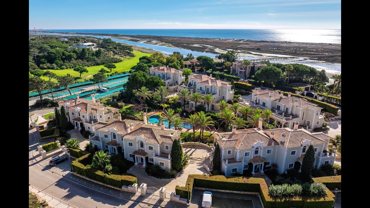 4 bedrooms Villa in Almancil, Portugal No. 208422