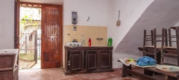 5 bedrooms House in Marzano Appio, Italy No. 325648 18