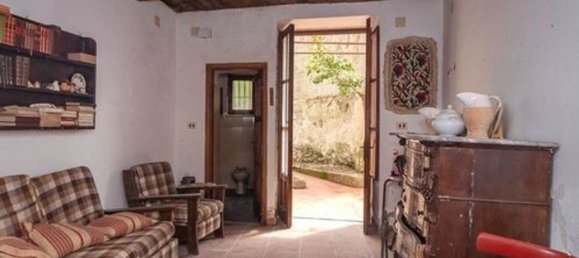 5 bedrooms House in Marzano Appio, Italy No. 325648 15