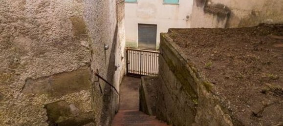 5 bedrooms House in Marzano Appio, Italy No. 325648 21