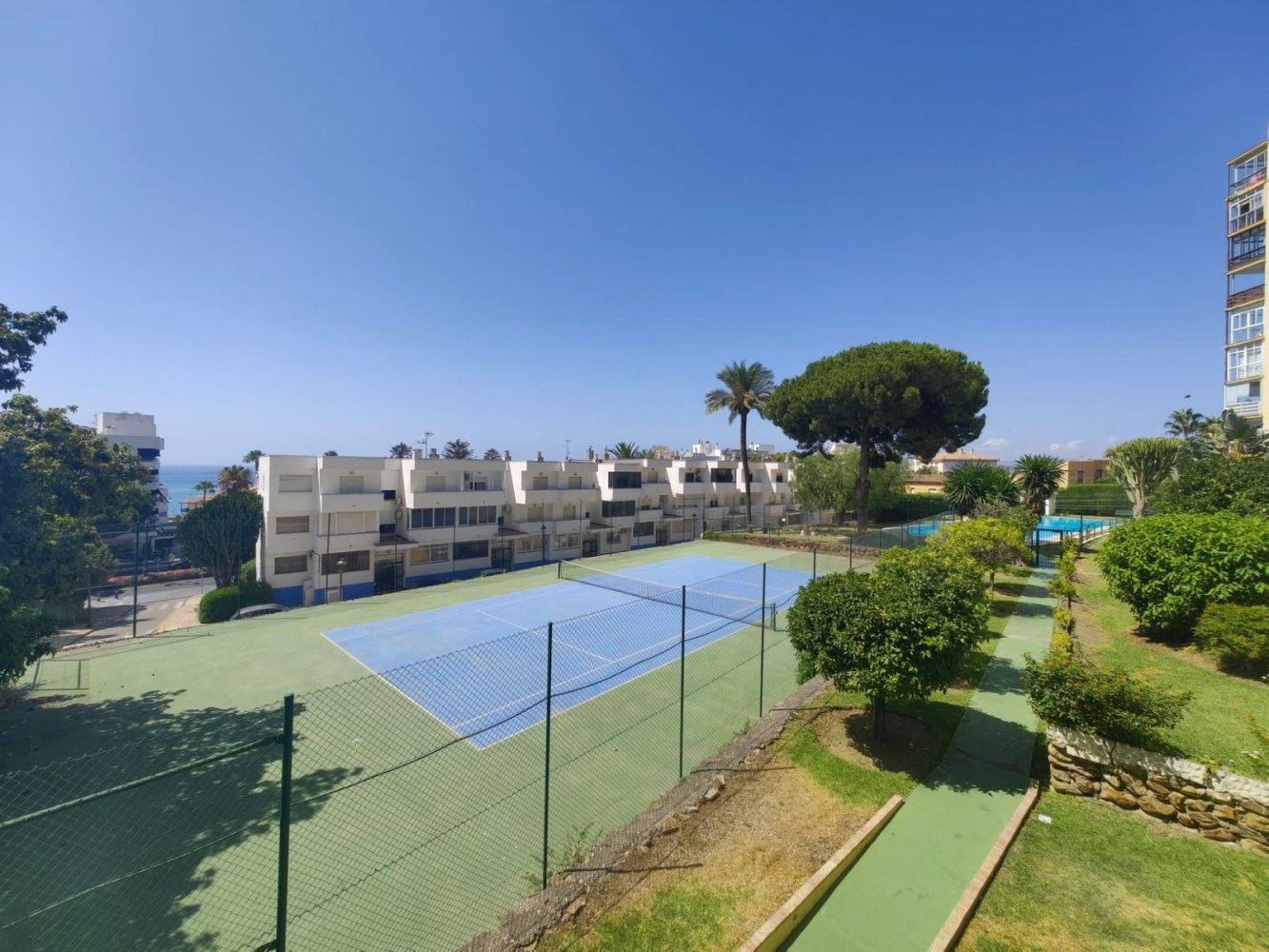 1 bedroom Apartment in Estepona, Spain No. 136032