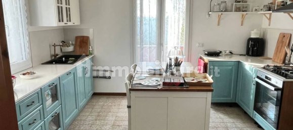 2 bedrooms Villa in Urbino, Italy No. 69785 15