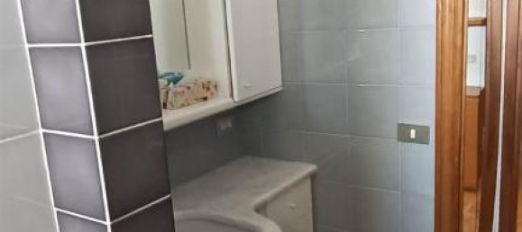 Квартира с 4 комнатами в Ро, Италия № 162303 18