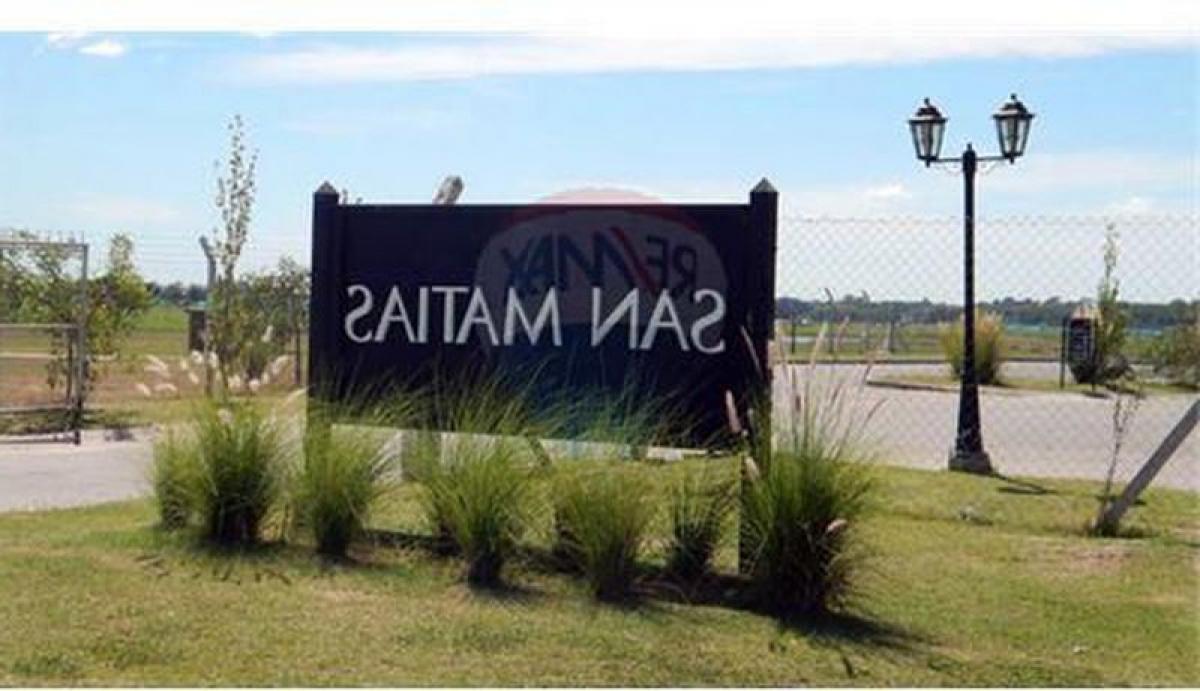  Land in Escobar, Argentina No. 38874