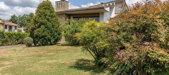 12 bedrooms Villa in Lucca, Italy No. 345375 3