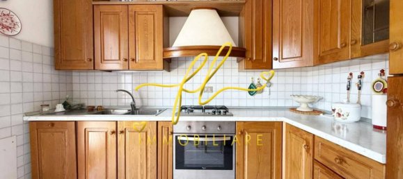 2 bedrooms Apartment in Cecina, Italy No. 278939 8